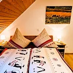 In Triberg Am Waldrand - Idyllisch, Ruhig, Erholsam * Триберг